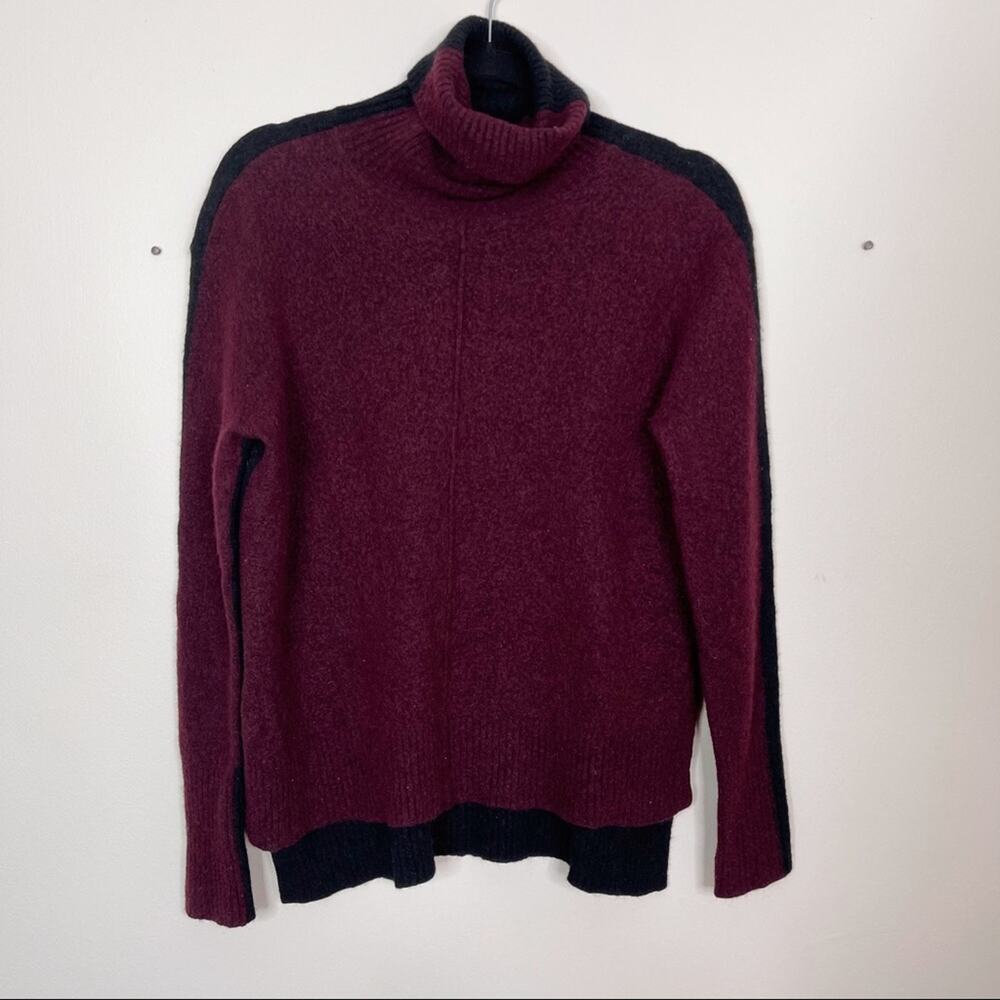 Athleta Transit Colorblock Turtleneck Sweater S